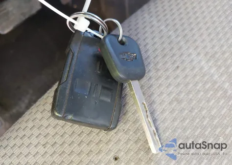 2017 Chevrolet Silverado 1500 Wt z USA, uszkodzony, nr VIN 1GCVKNEC7HZ359742